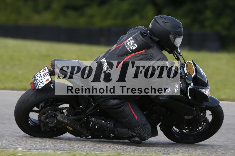 /Archiv-2024/29 12.06.2024 MOTO.CH Track Day ADR/Gruppe blau/1